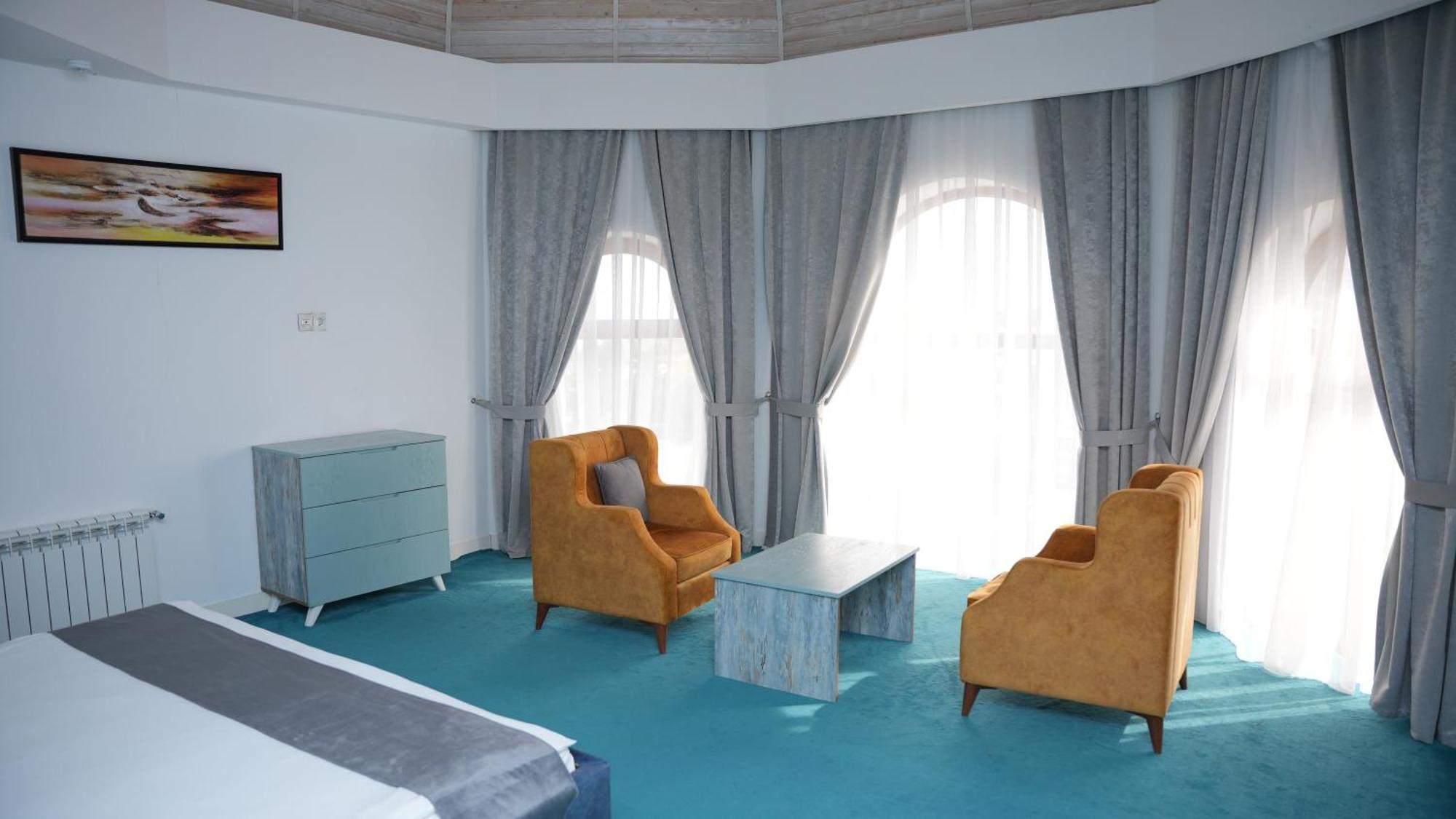 Maricel Astara Resort Hotel ภายนอก รูปภาพ