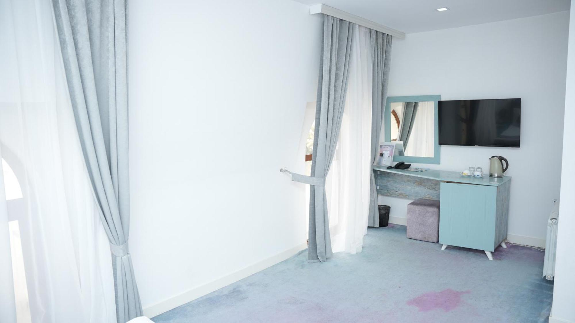 Maricel Astara Resort Hotel ภายนอก รูปภาพ