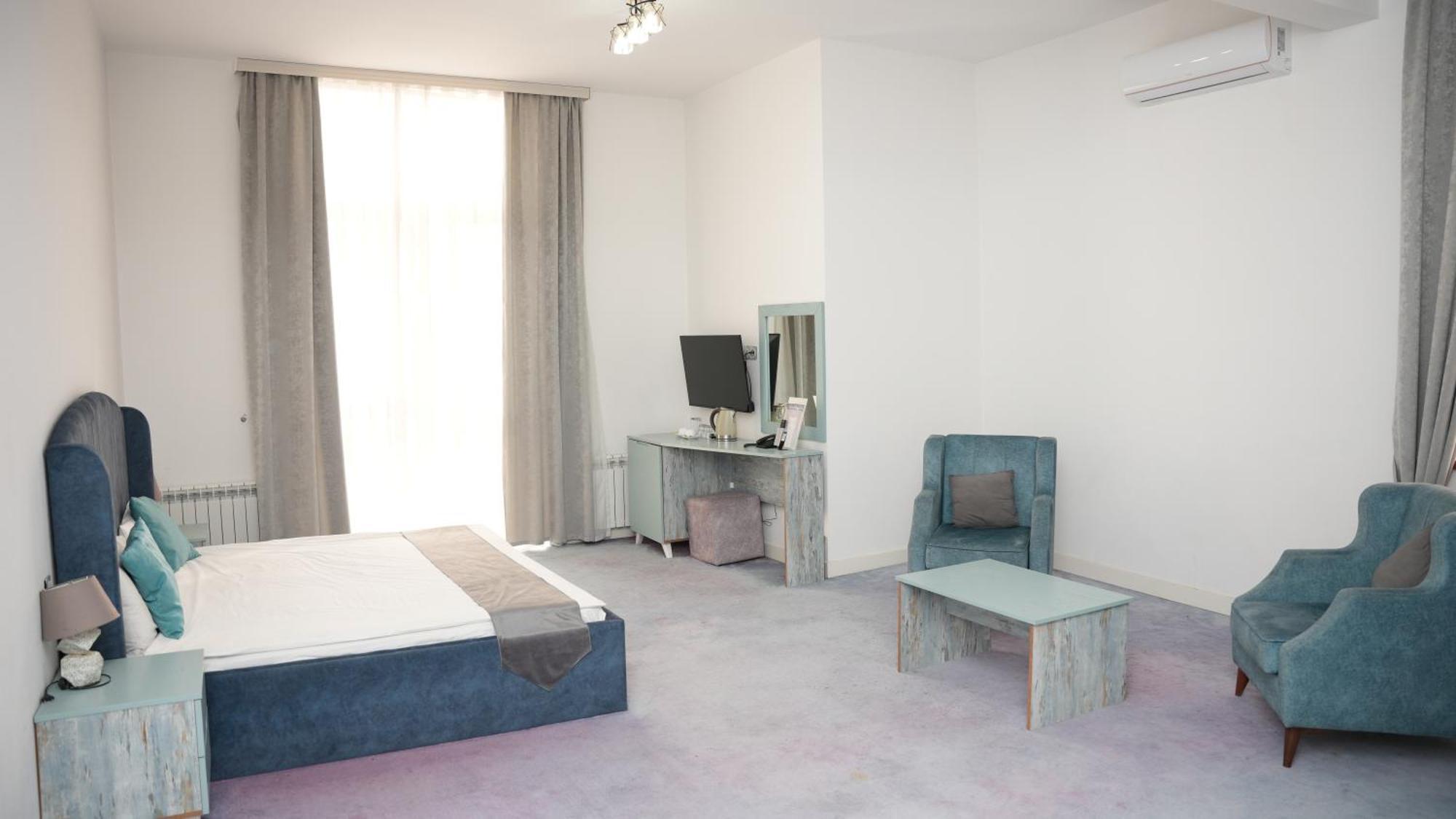 Maricel Astara Resort Hotel ภายนอก รูปภาพ